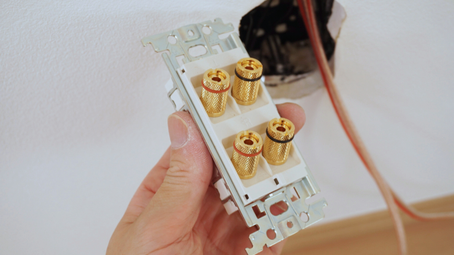 パナソニック コスモシリーズワイド21 埋込スピーカターミナル 2対用 WTN4102W 正面